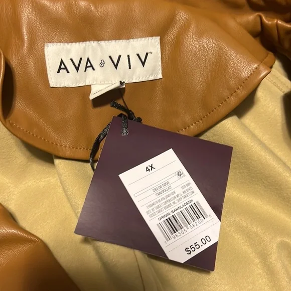 NWT! Ava & Viv faux leather belted trench coat - Picture 4 of 7